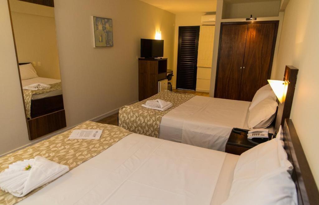 Elo Hotels Express Maringá Eksteriør billede